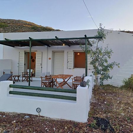 Вілла 'Irene' Cycladic House With Sunrise And Sea View! Foinikia  Екстер'єр фото