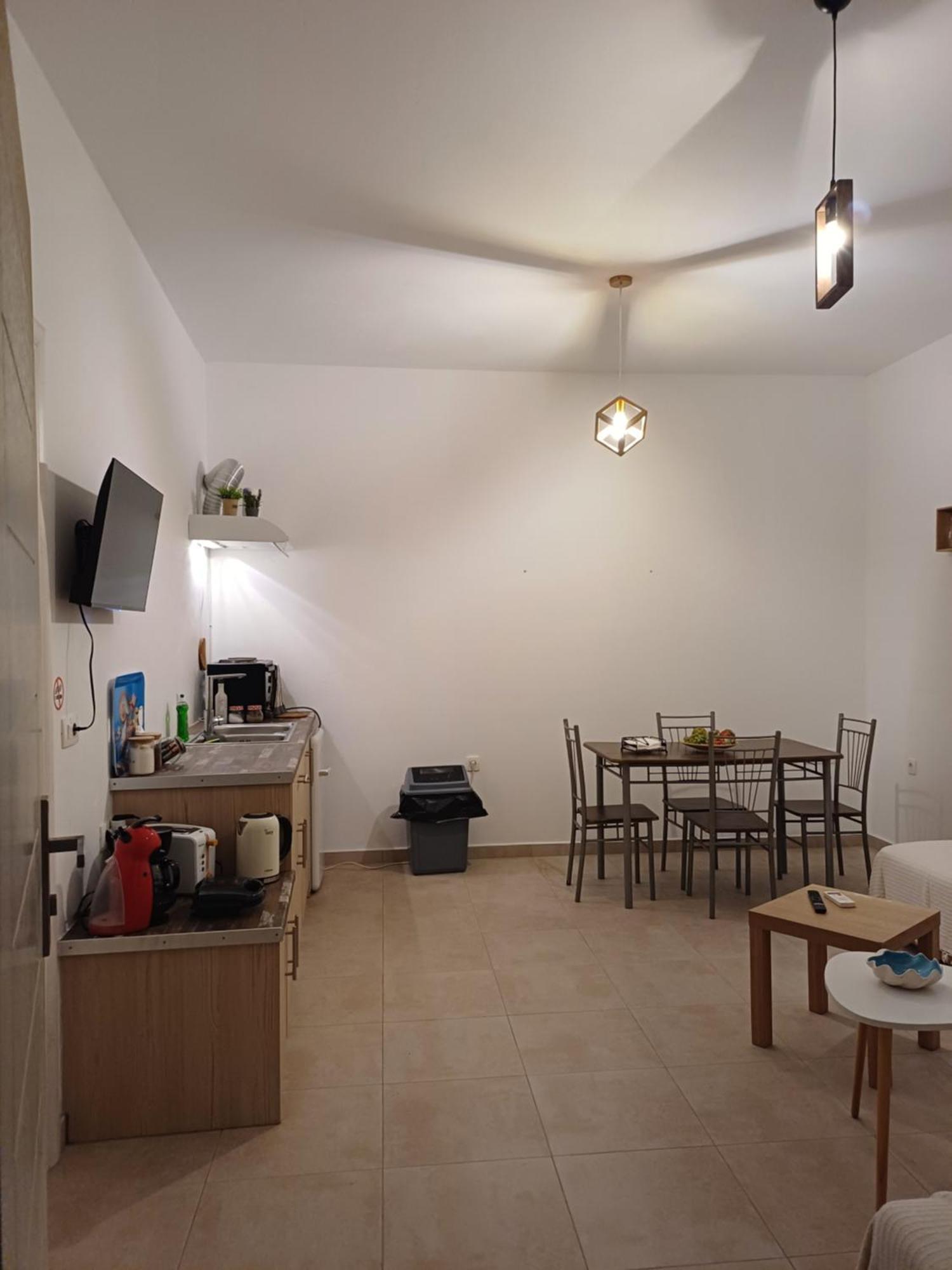 Вілла 'Irene' Cycladic House With Sunrise And Sea View! Foinikia  Екстер'єр фото