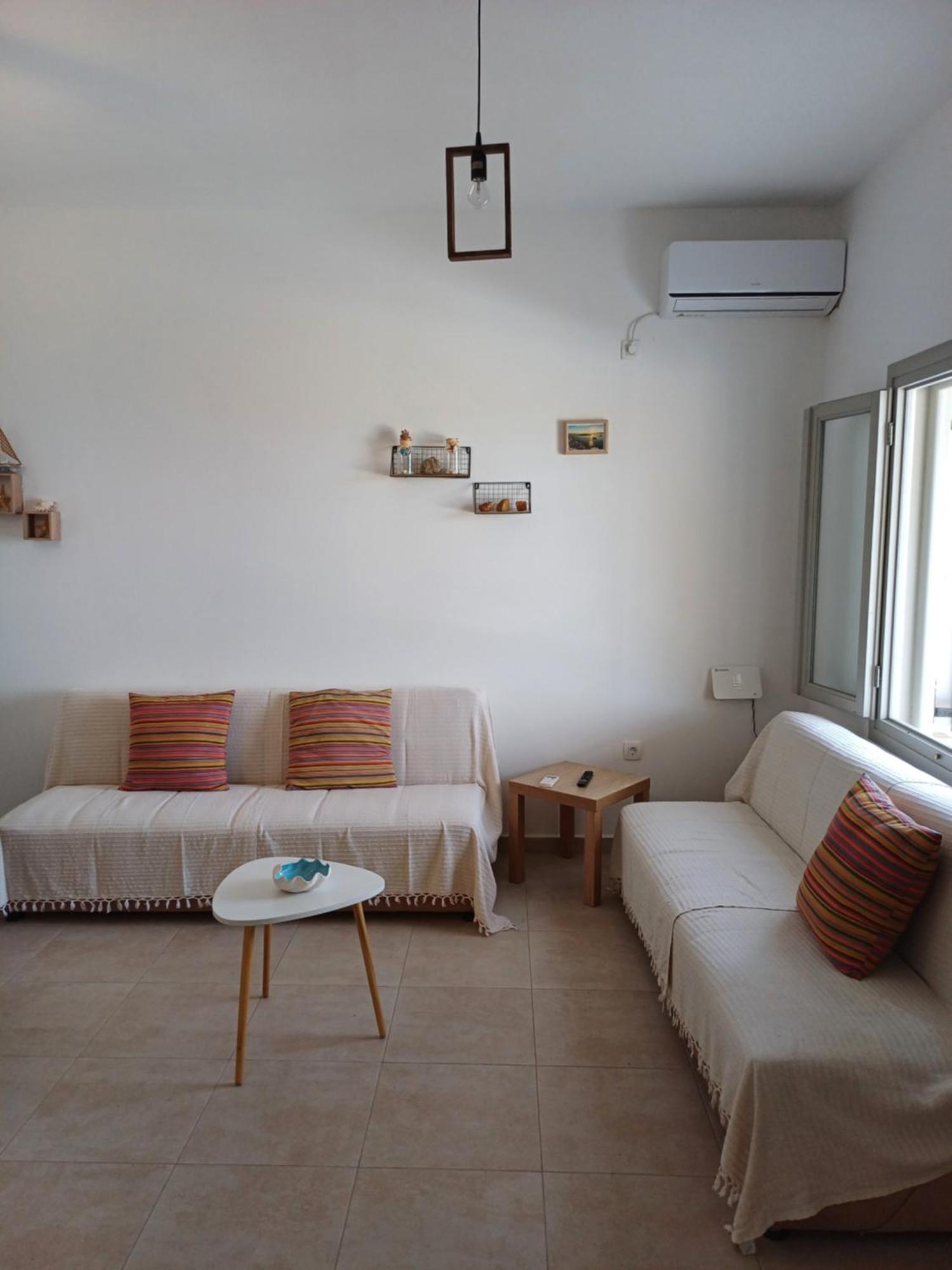 Вілла 'Irene' Cycladic House With Sunrise And Sea View! Foinikia  Екстер'єр фото