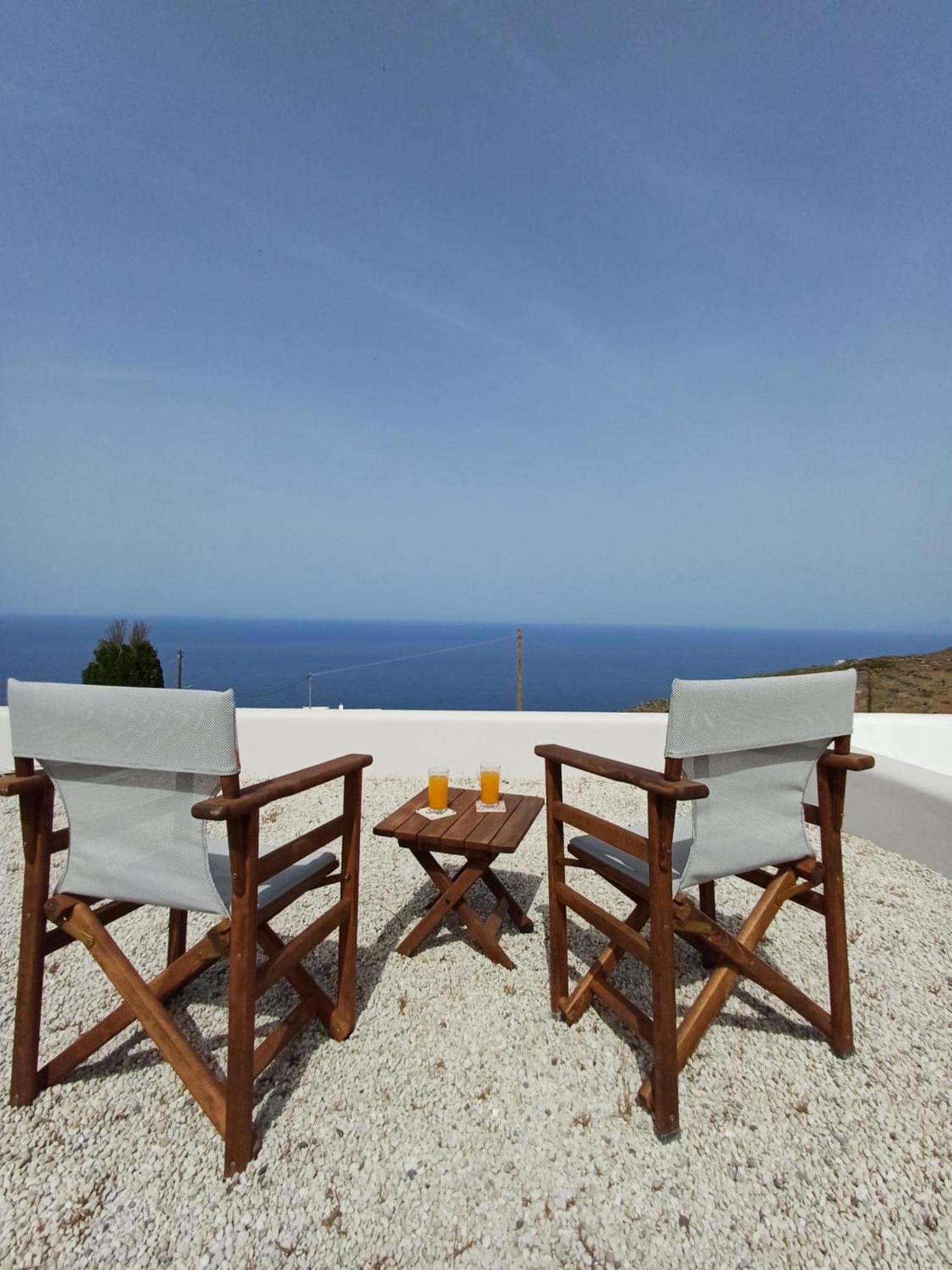 Вілла 'Irene' Cycladic House With Sunrise And Sea View! Foinikia  Екстер'єр фото