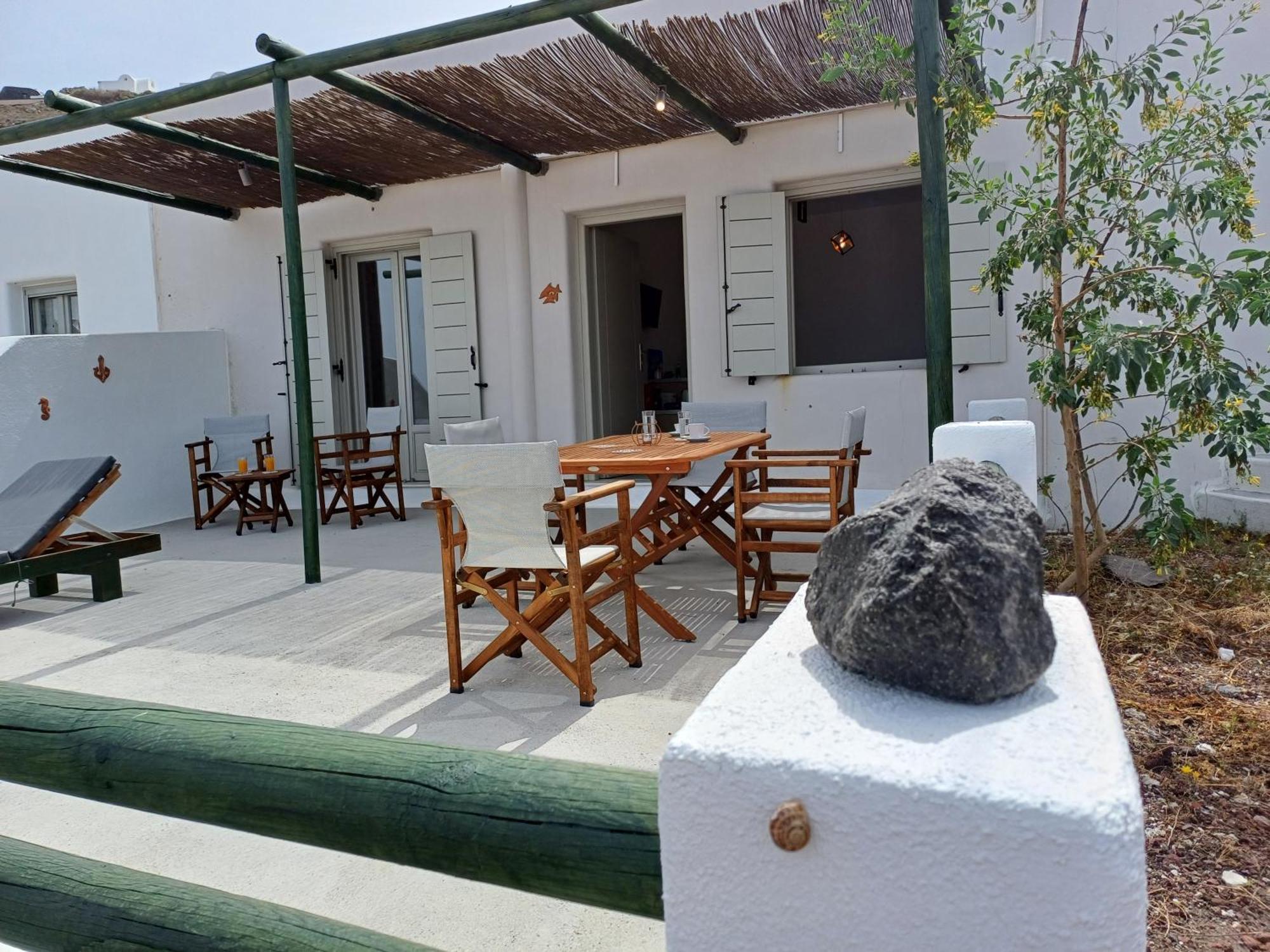 Вілла 'Irene' Cycladic House With Sunrise And Sea View! Foinikia  Екстер'єр фото