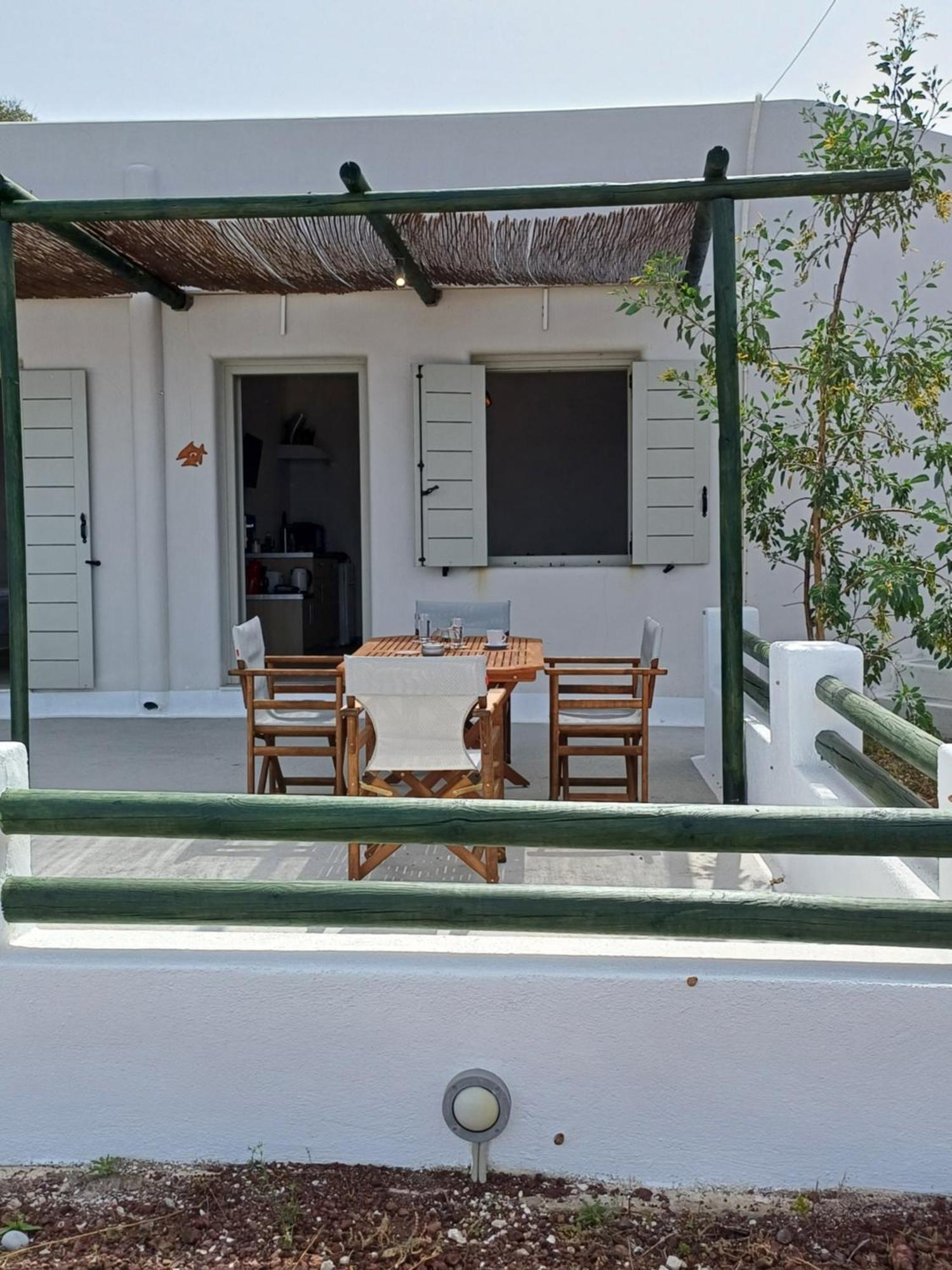 Вілла 'Irene' Cycladic House With Sunrise And Sea View! Foinikia  Екстер'єр фото